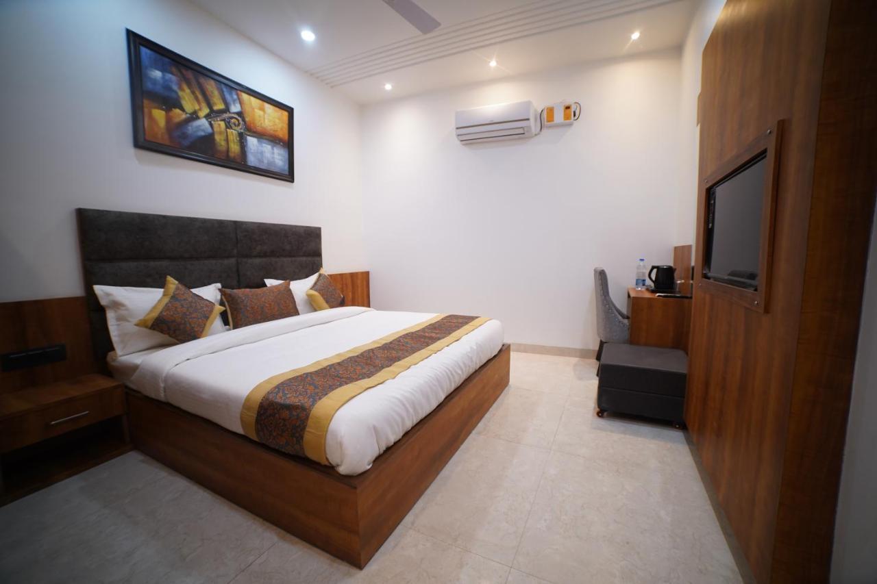 Hotel Elite Amritsar Buitenkant foto